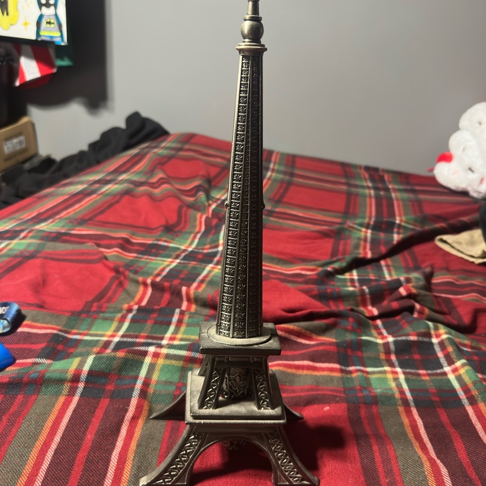 Eiffel tower sword